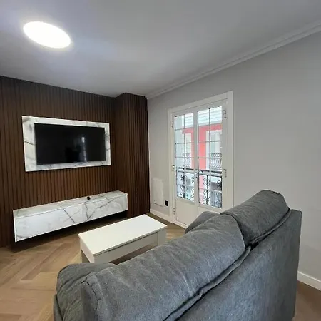 Nomada Orzan * A Coruna